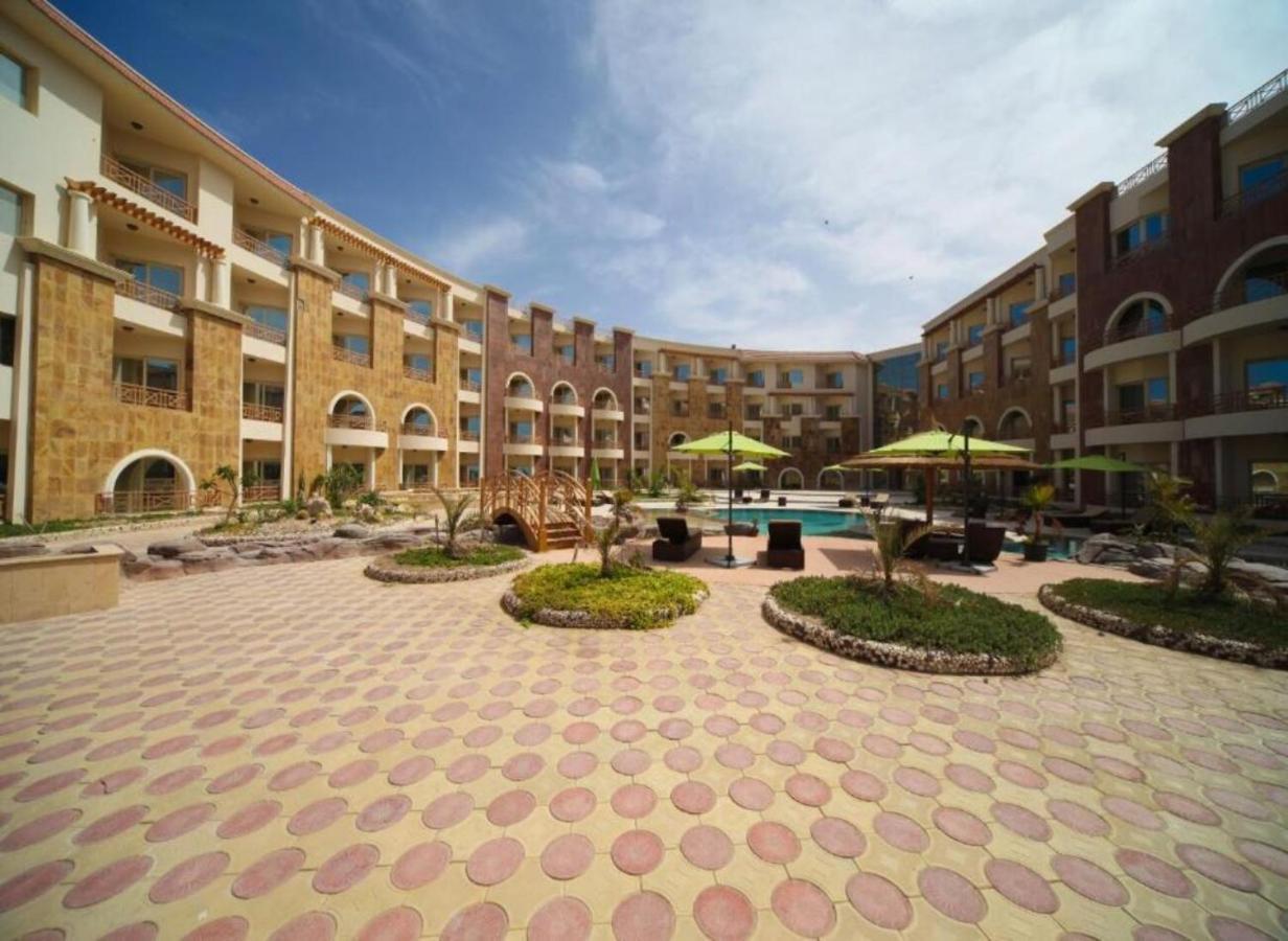 Royal Beach Resort, Хургада Экстерьер фото