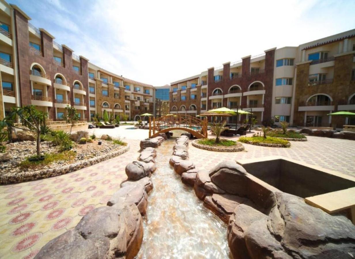 Royal Beach Resort, Хургада Экстерьер фото
