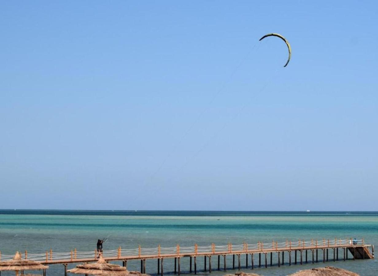 Royal Beach Resort, Хургада Экстерьер фото