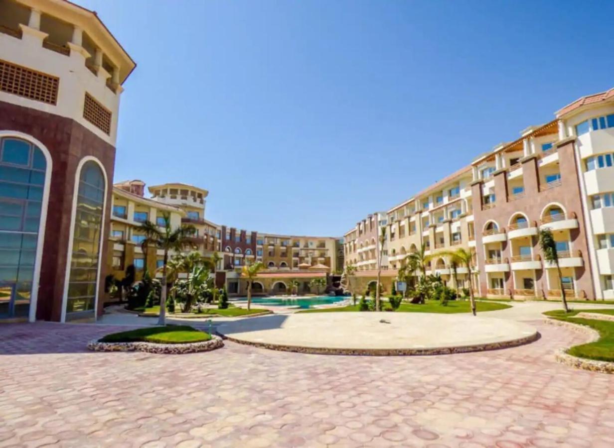Royal Beach Resort, Хургада Экстерьер фото