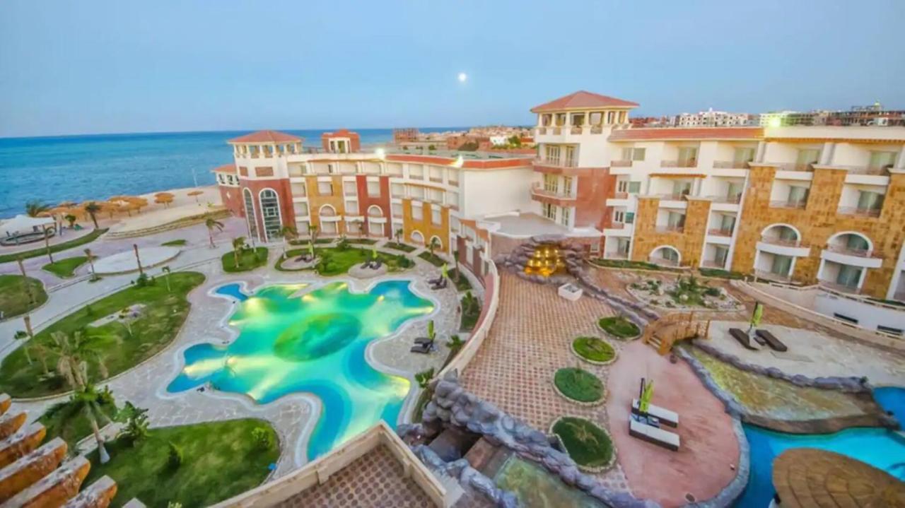 Royal Beach Resort, Хургада Экстерьер фото